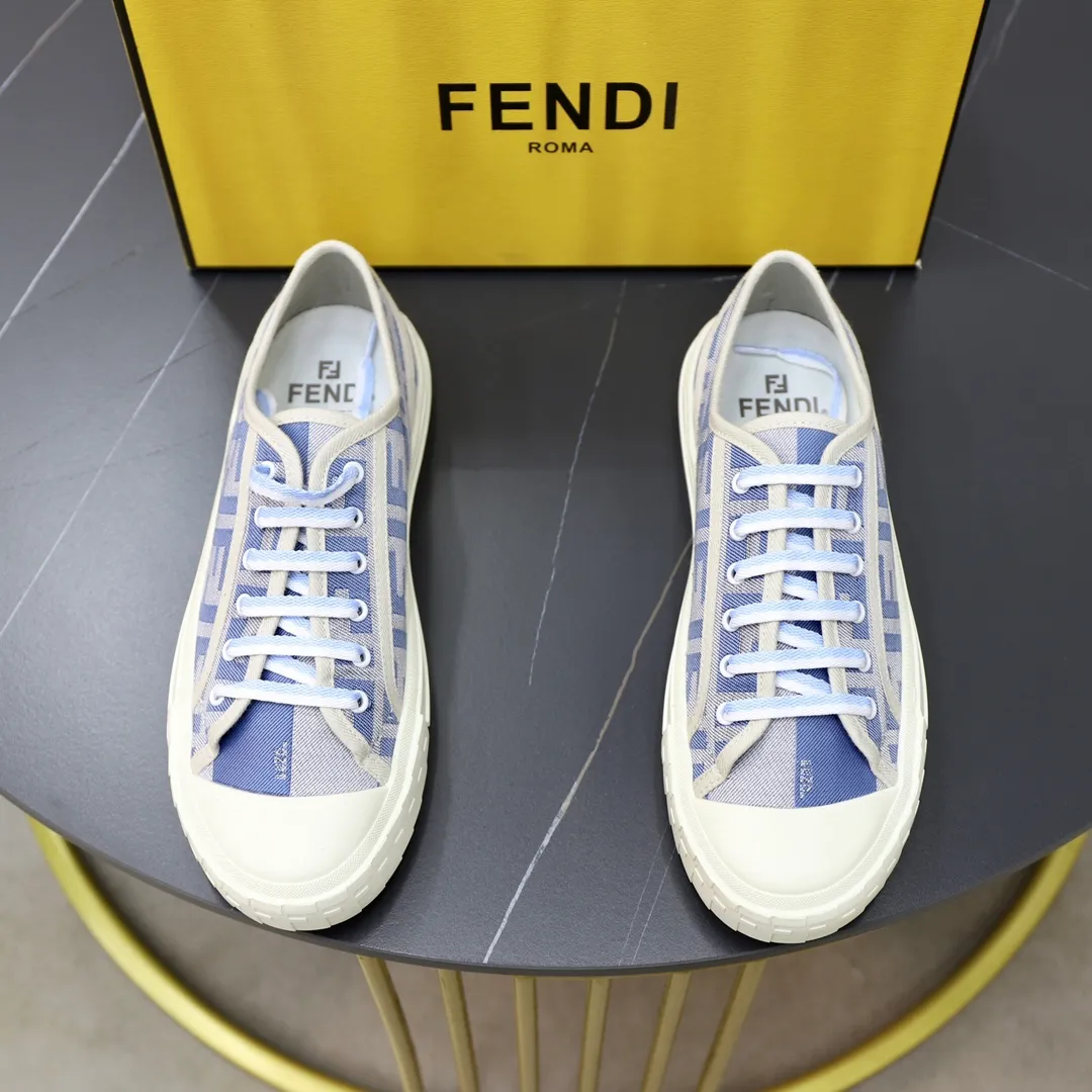 Factory price: 480 original order (couple model) Brand: FENDI Fendi 🙅‍♂️🙅‍♂️🙅‍♂️ Size: Female 35–40, Male 39-44 (45 can be customized) Grade: Official website genuine Material: Imported original LoGO fabric upper Original comfortable lining TPU wear-resistant lightweight outsole Style category: Loafers New trendy shoes Color: actual picture color